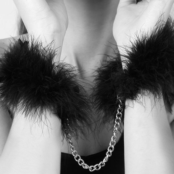 BIJOUX ZA ZA ZU FEATHER HANDCUFFS